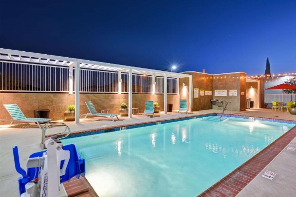 Home2 Suites by Hilton Azusa image 13